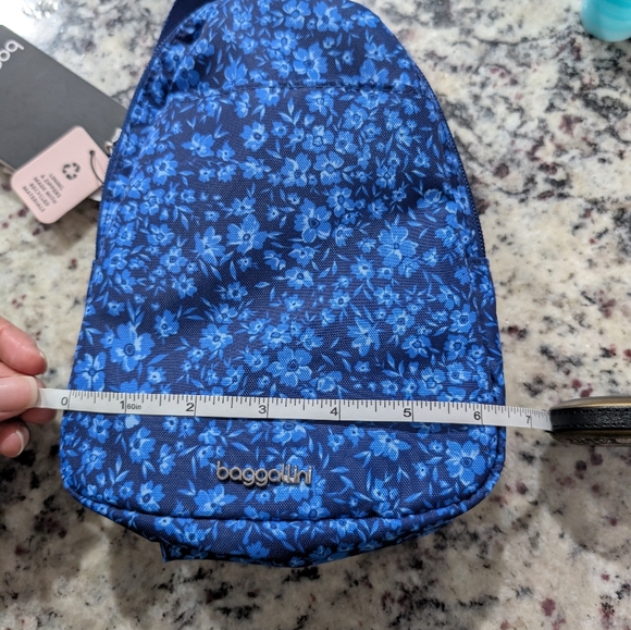 BaggalliniFloral Backpack in Blue